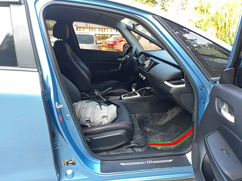 Honda Fit — миниатюра 25