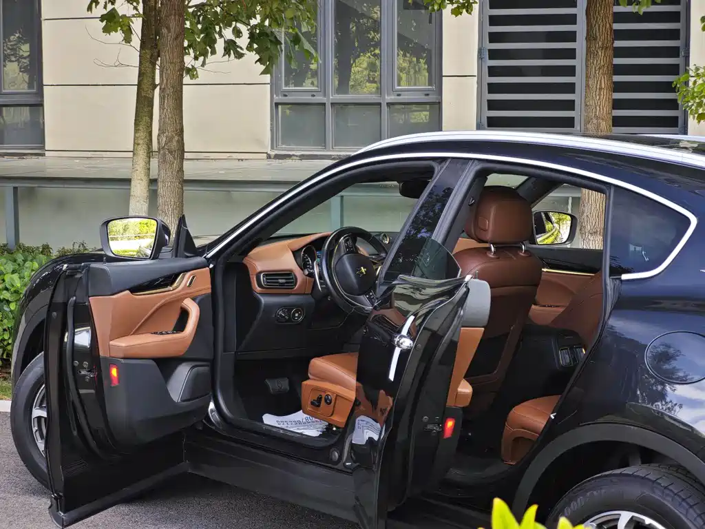 Maserati Levante — миниатюра 12