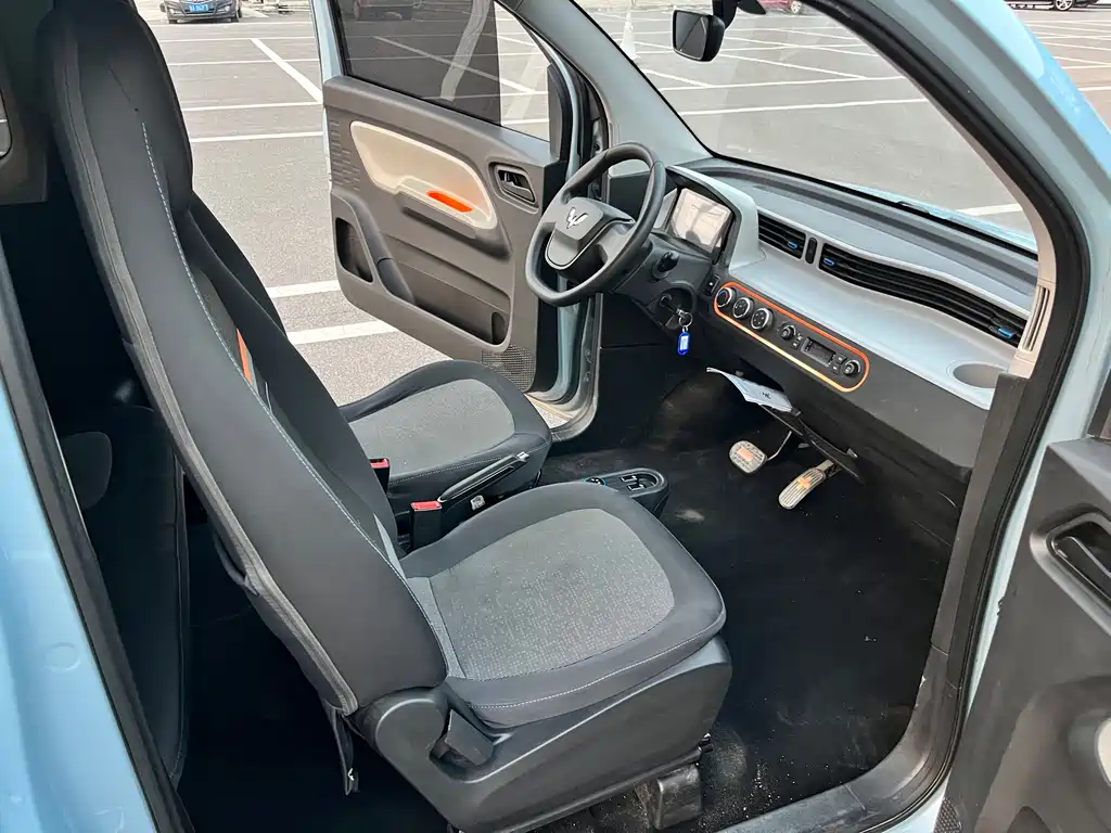 Wuling MINIEV — миниатюра 11