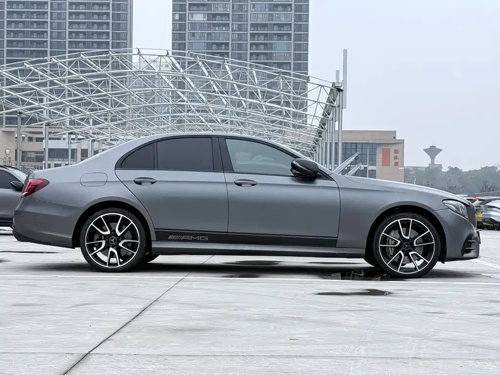 MERCEDES-BENZ E CLASS AMG