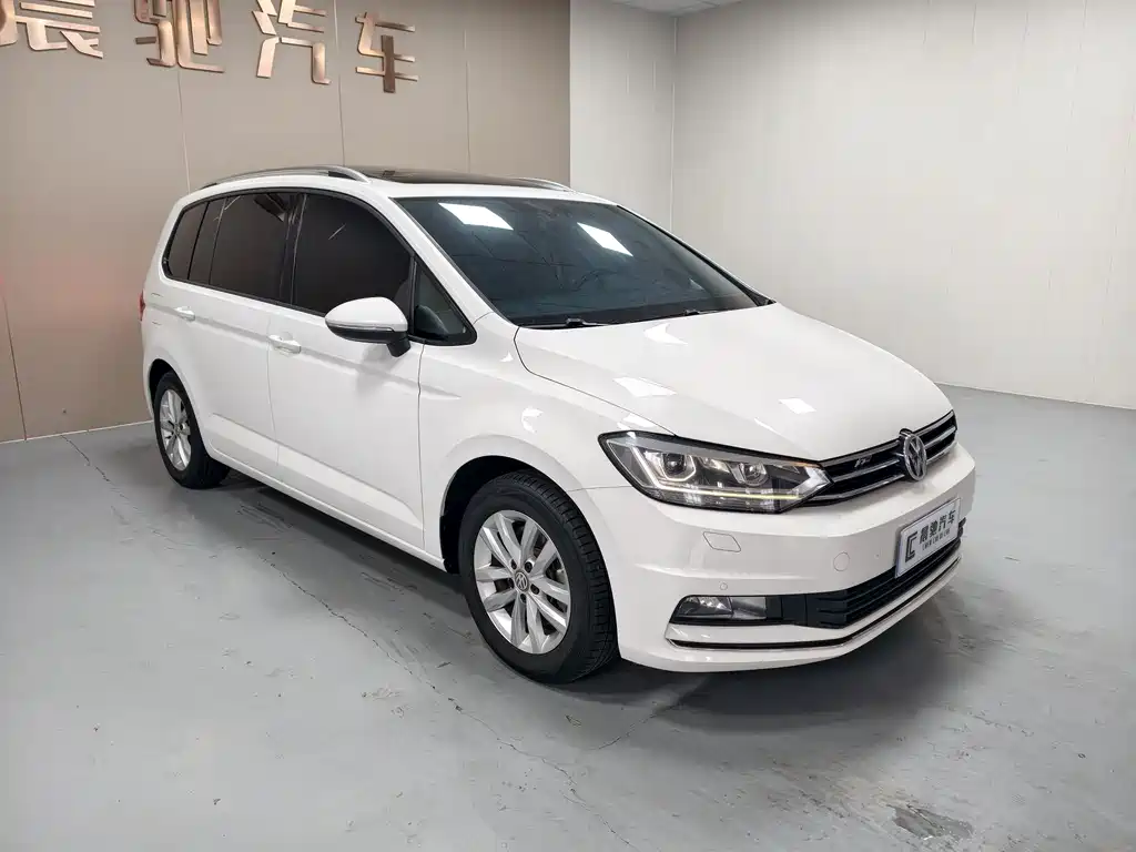 Volkswagen Touran — миниатюра 3