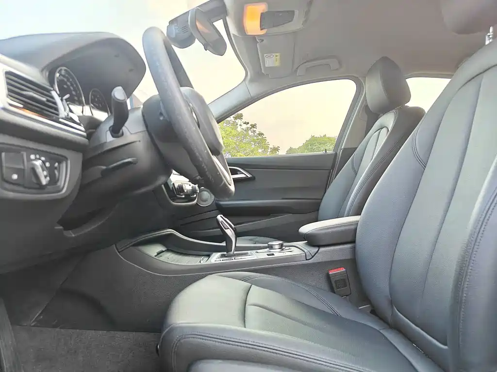 BMW 1 Series — миниатюра 14