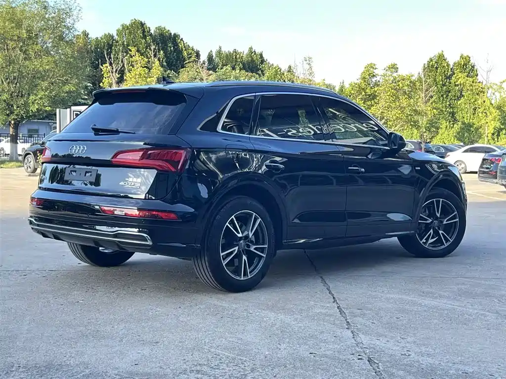 Audi Q5L — миниатюра 7