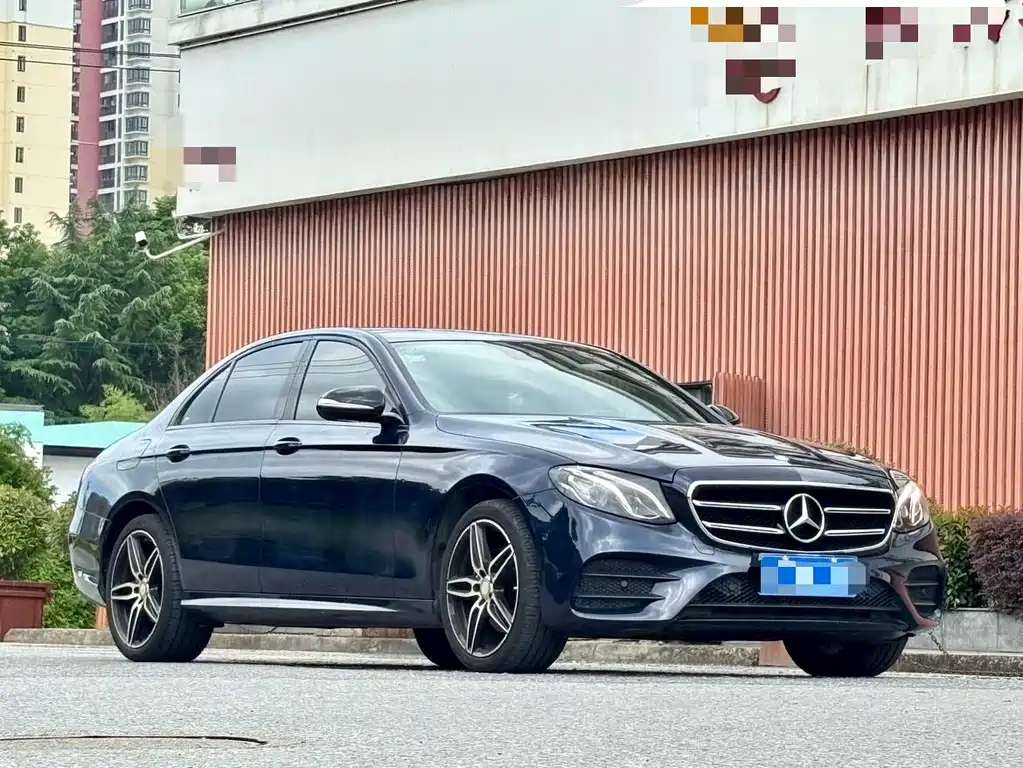Mercedes-Benz E-Class — миниатюра 3