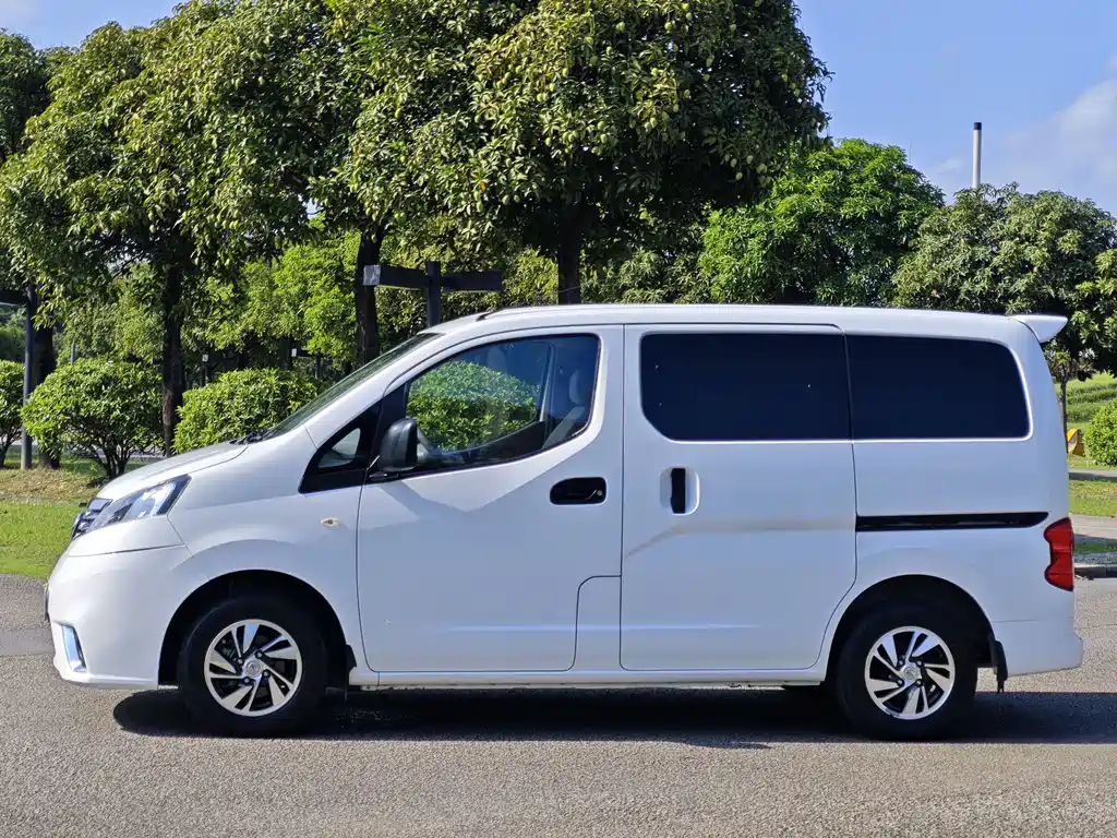 Nissan NV200 2016 1.6L CVT Luxury
