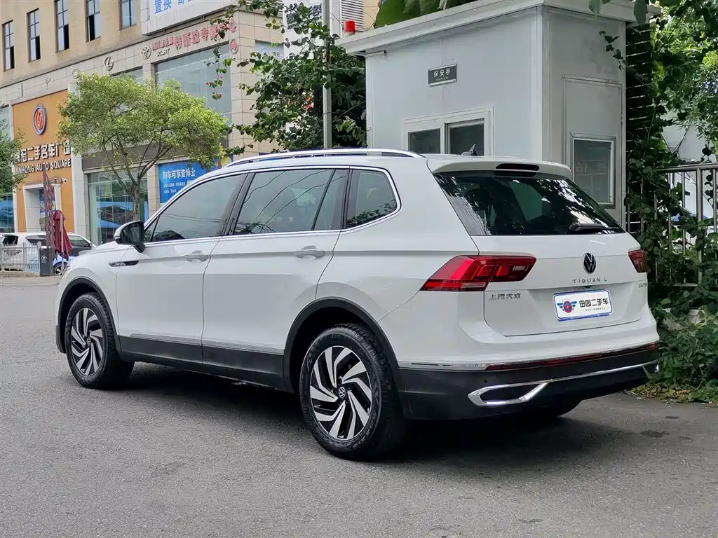 Volkswagen Tiguan L L 2024 330TSI AT Smart