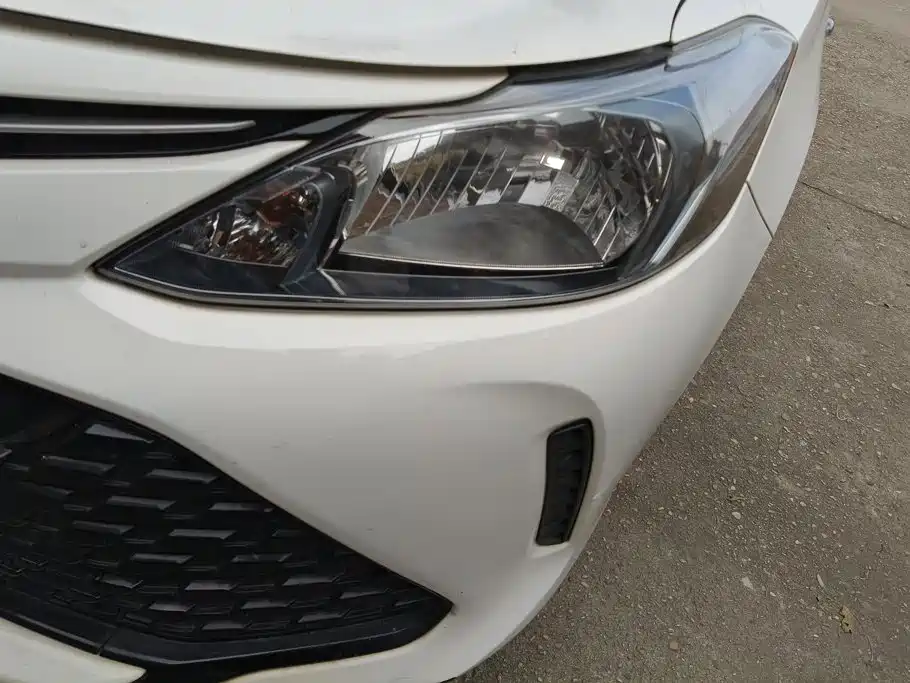 Toyota Vios FS — миниатюра 5