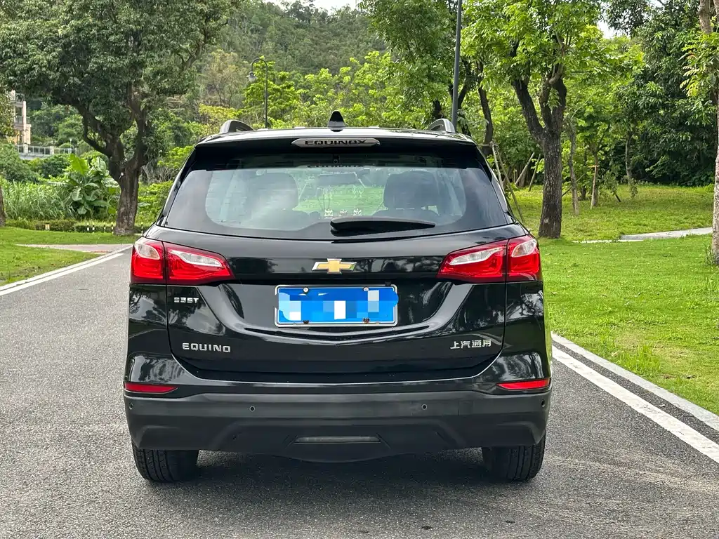 Chevrolet Equinox — миниатюра 8