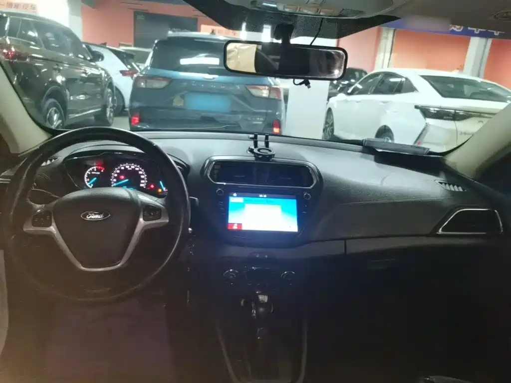 Ford Escort — миниатюра 10