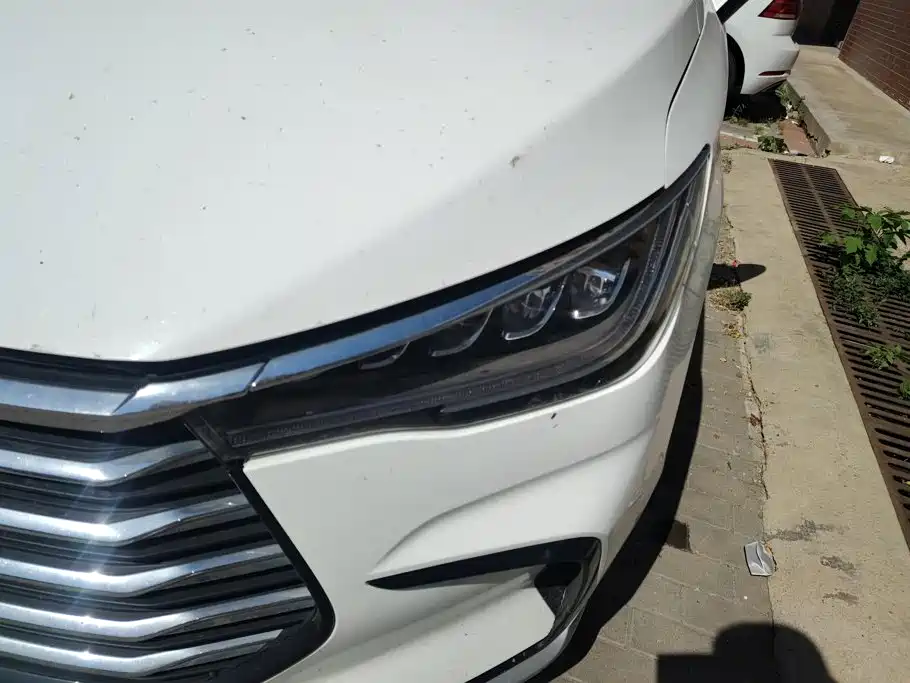 BYD MAX — миниатюра 5