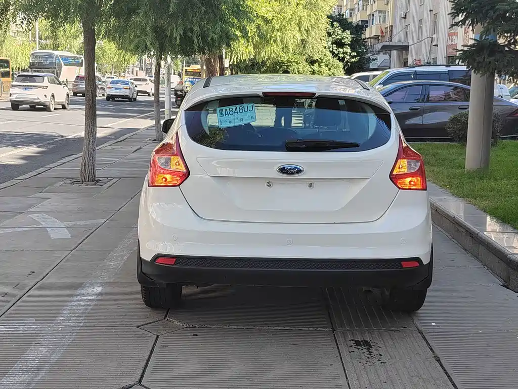 Ford Focus — миниатюра 5