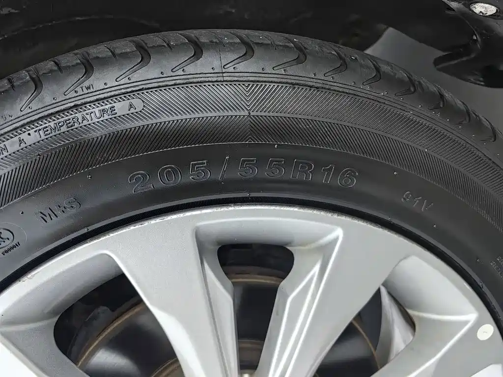 Hyundai Elantra Langdong — миниатюра 24