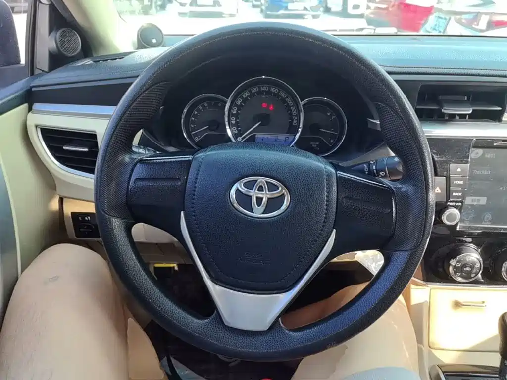 Toyota Corolla — миниатюра 11
