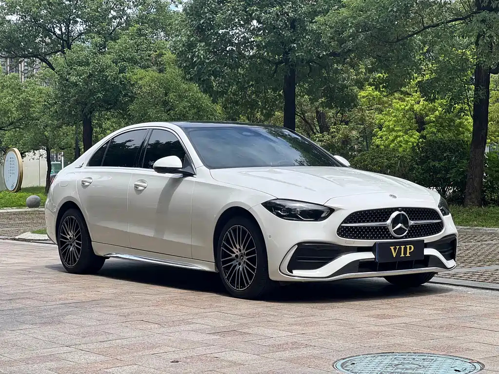 Mercedes-Benz C-Class — миниатюра 6
