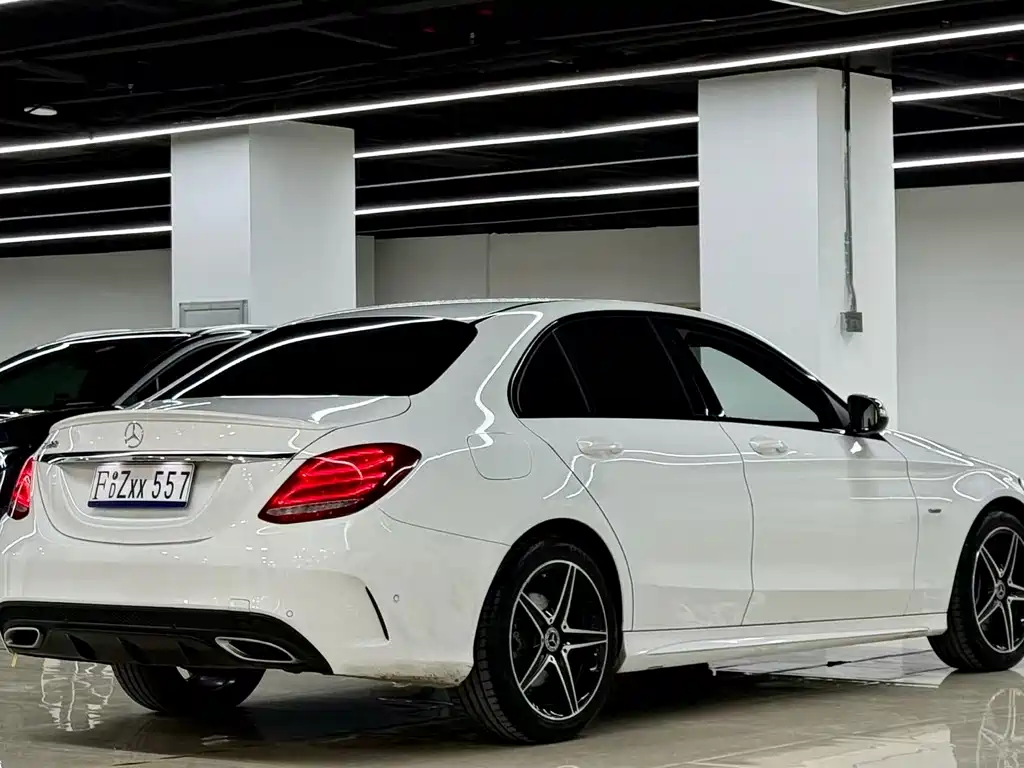 Mercedes-Benz C-Class — миниатюра 5