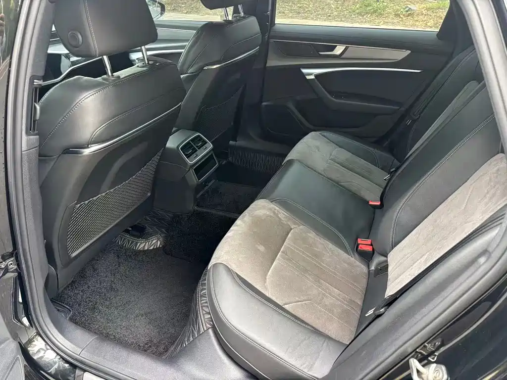 Audi A6L — миниатюра 6