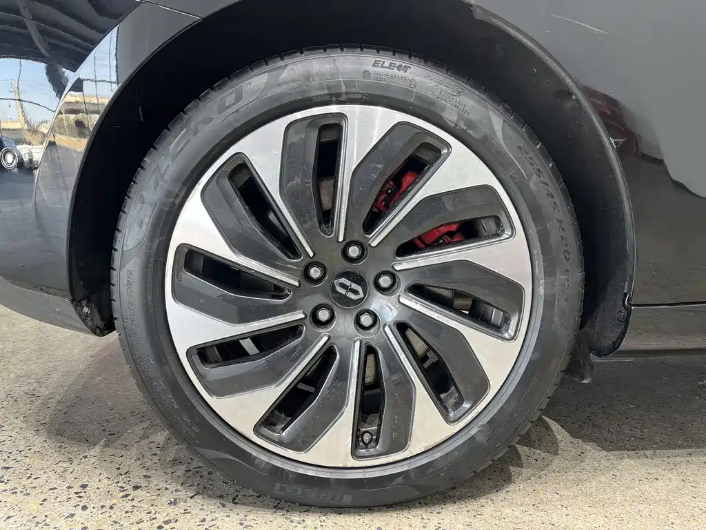 AITO ASK THE WORLD M5