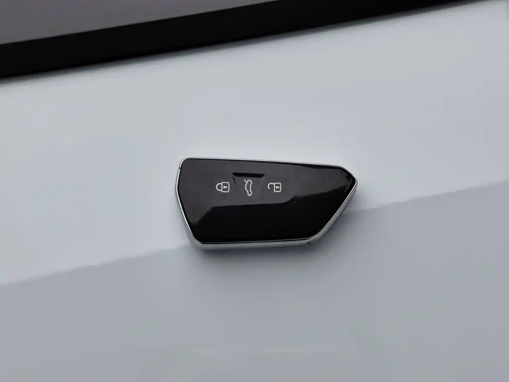 Volkswagen ID.3 — миниатюра 19