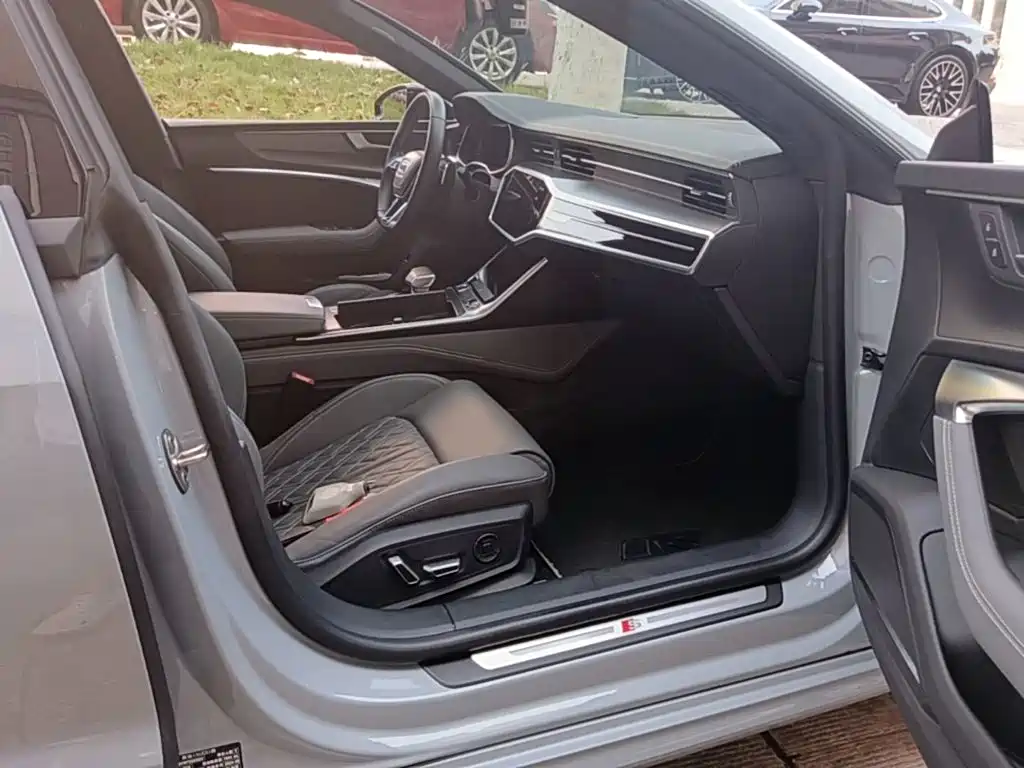 Audi A7L — миниатюра 25