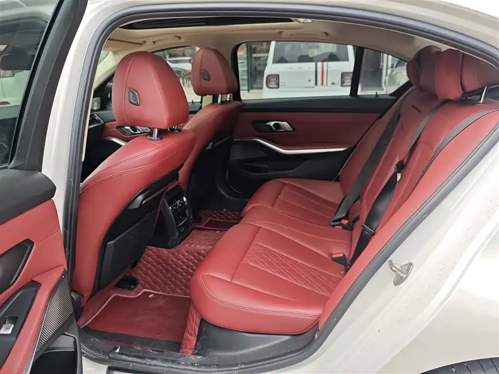 BMW 3 Series — миниатюра 5