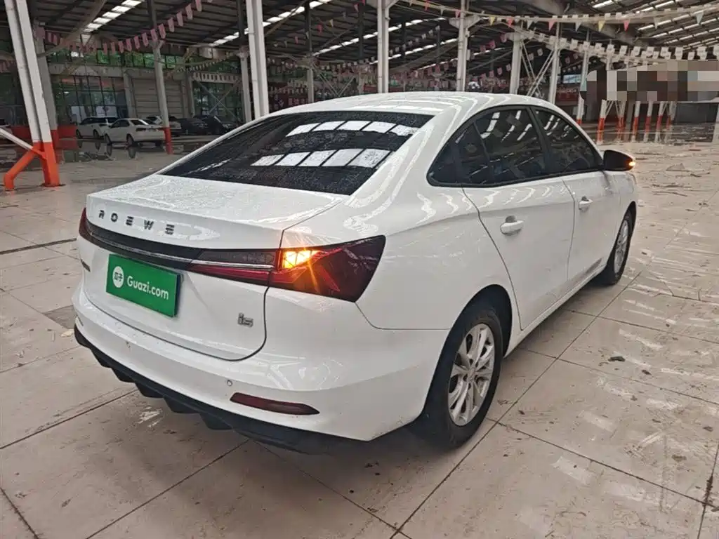 Roewe i5 2023 1.5L MT