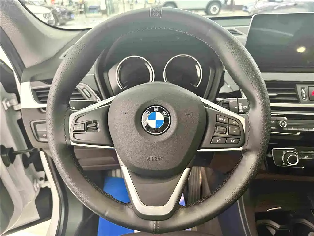 BMW X1 — миниатюра 7