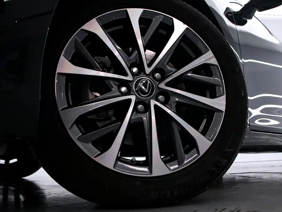 Lexus ES — миниатюра 18