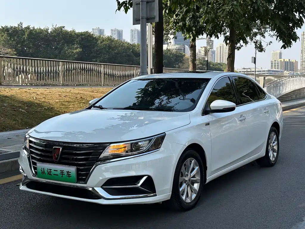 ROEWE I6 NEW ENERGY
