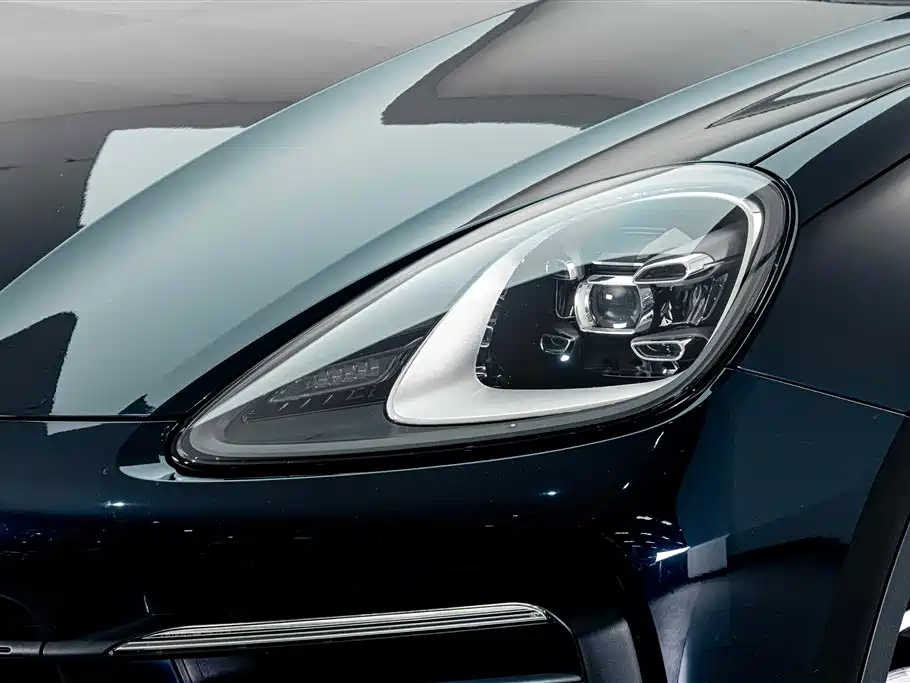 Porsche Cayenne Hybrid — миниатюра 4