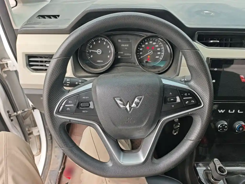 Wuling Hongguang PLUS — миниатюра 11