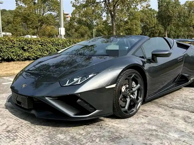 LAMBORGHINI HURACÁN