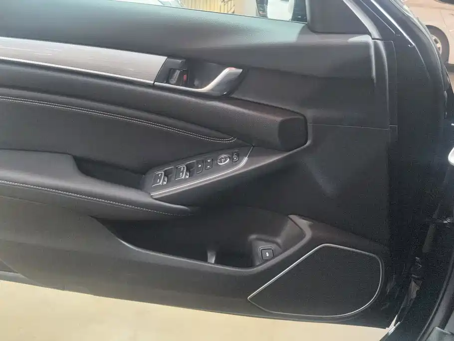Honda Inspire — миниатюра 7