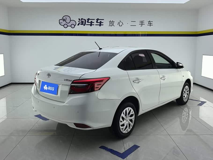Toyota Vios 1.5 л 2023 г. Белый, пробег 25000 км