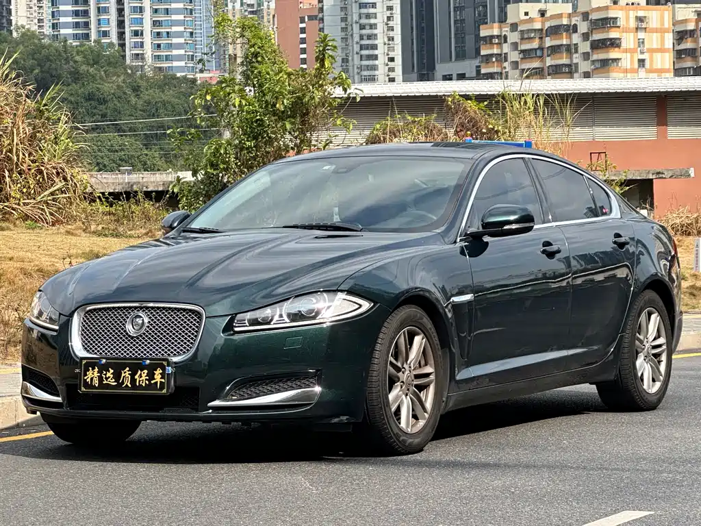 Jaguar XF 2013