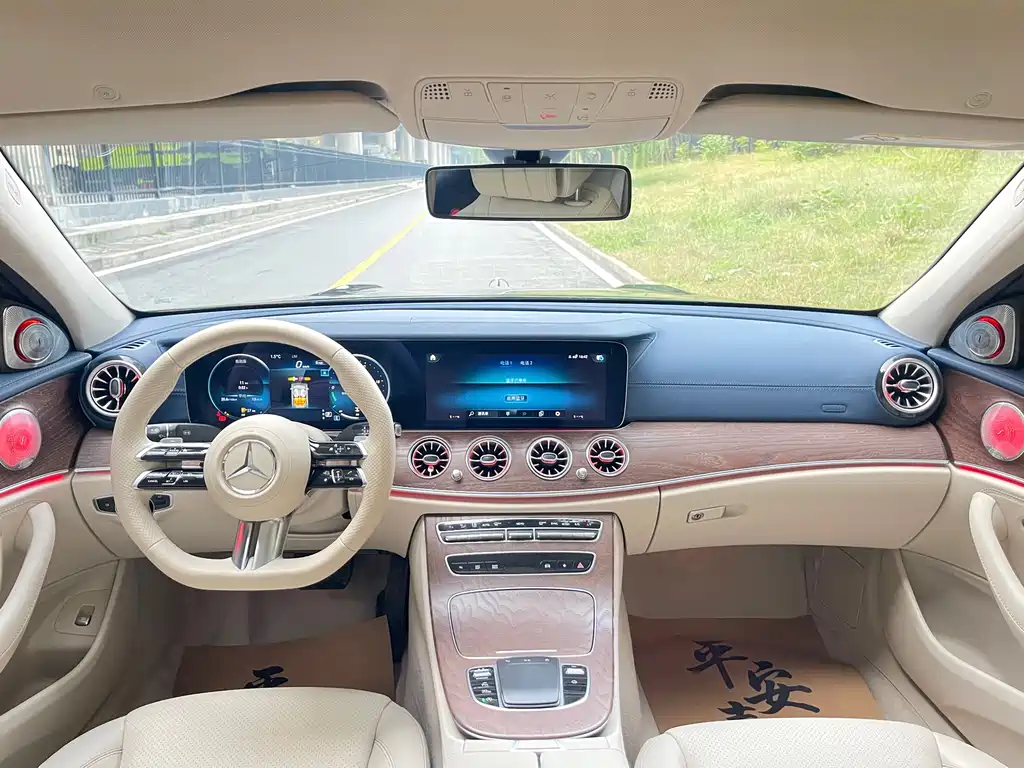 MERCEDES-BENZ E CLASS