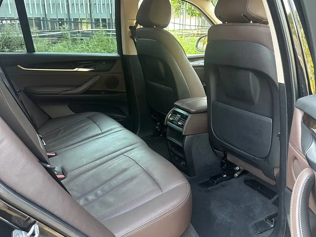 BMW X5 (Import) — миниатюра 15