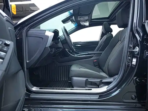 Toyota Avalon 2019 2.0L VI