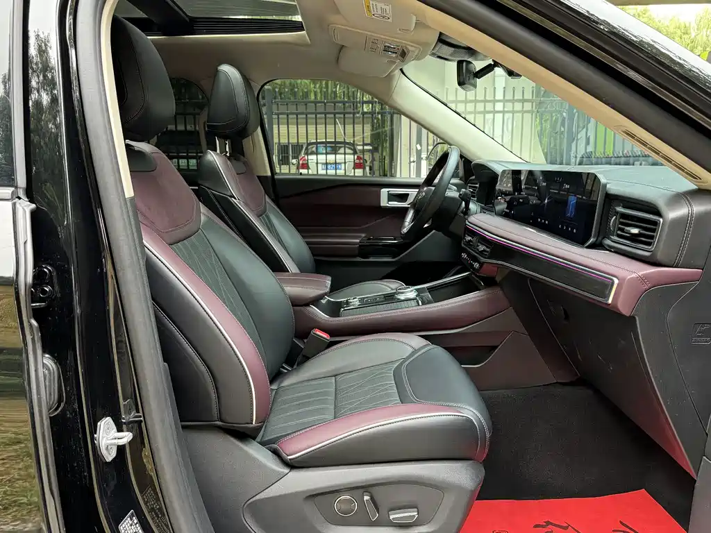 Ford Explorer — миниатюра 13