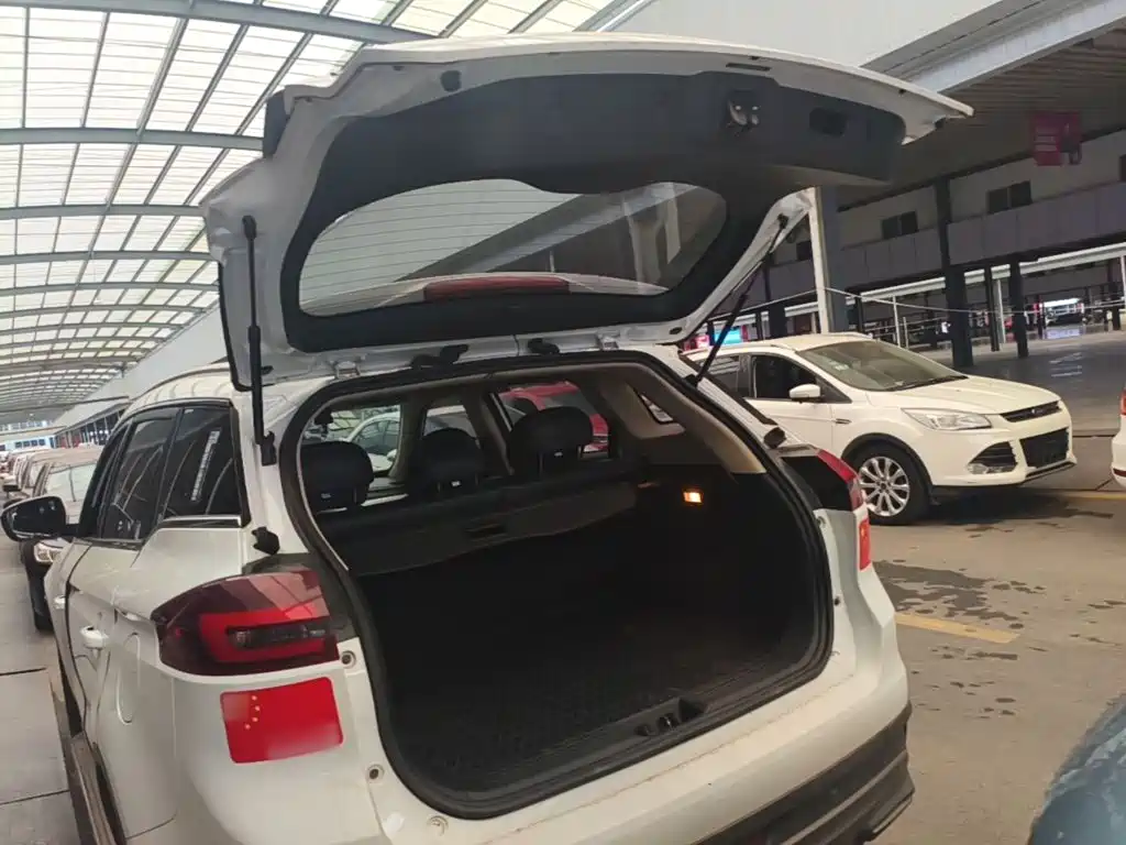 Geely Boyue — миниатюра 19