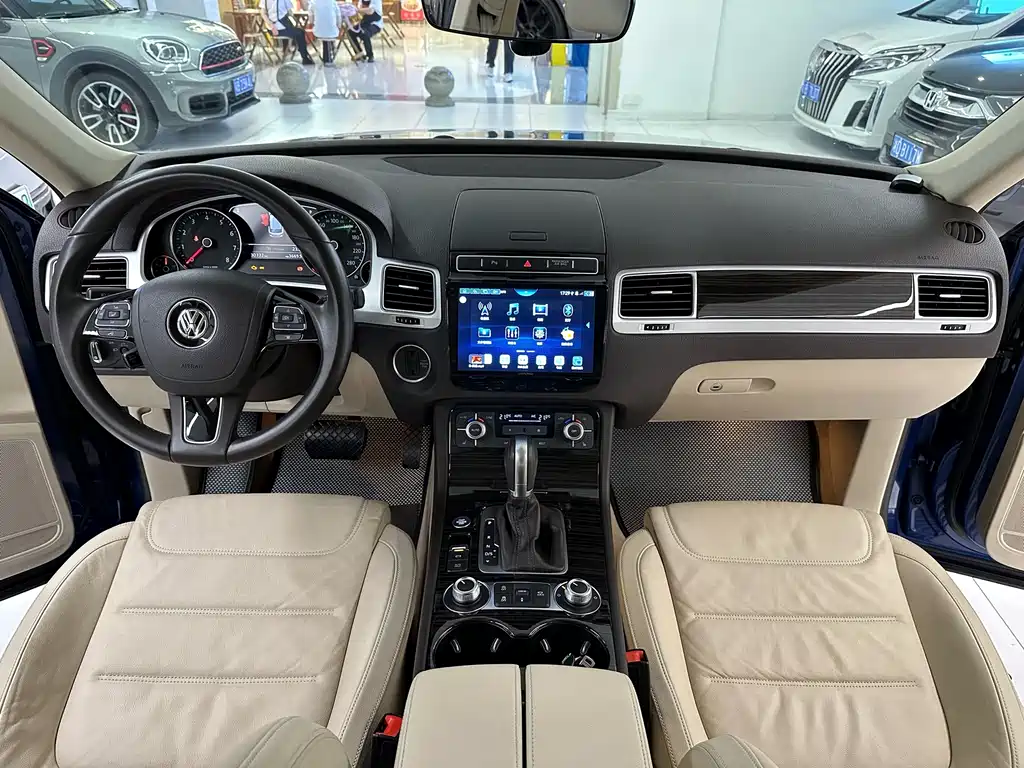 Volkswagen Touareg — миниатюра 22