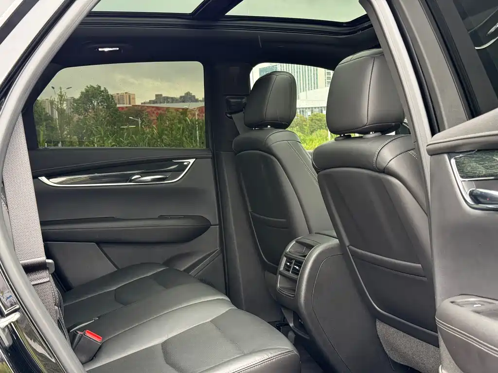 Cadillac XT5 — миниатюра 9