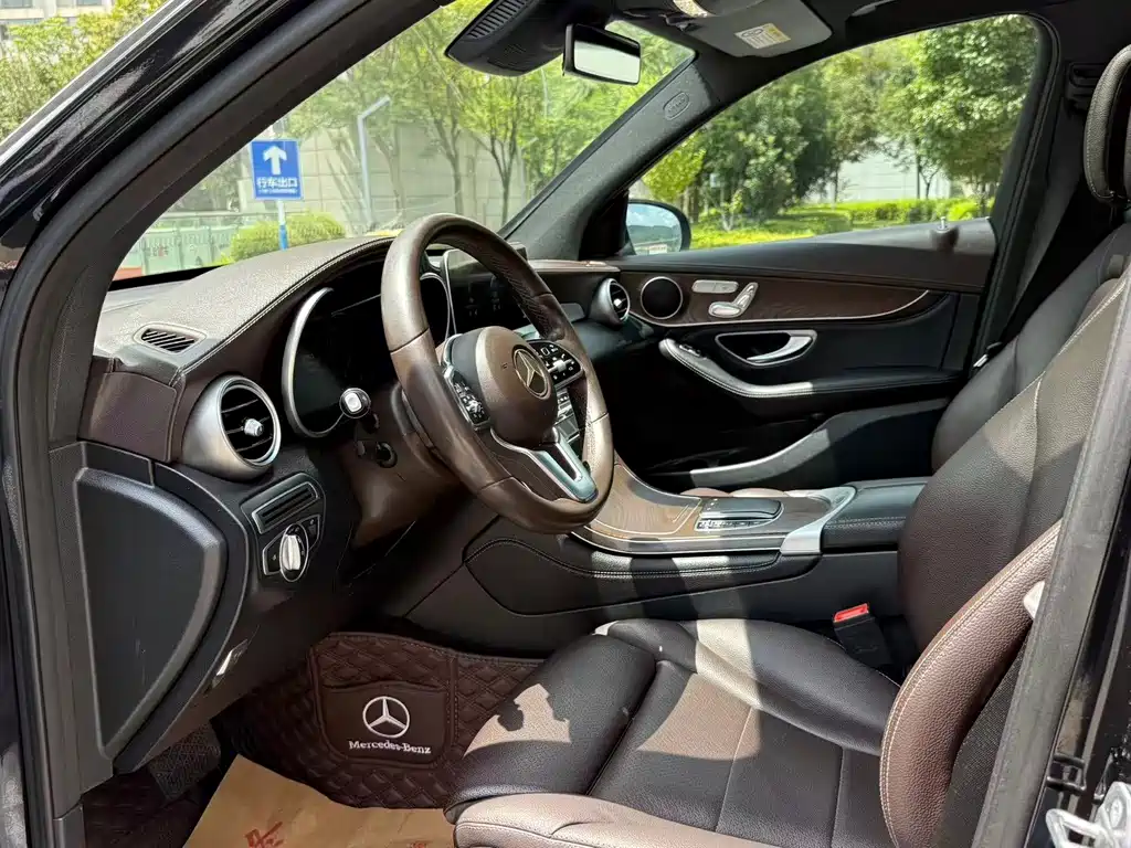 Mercedes-Benz GLC — миниатюра 6