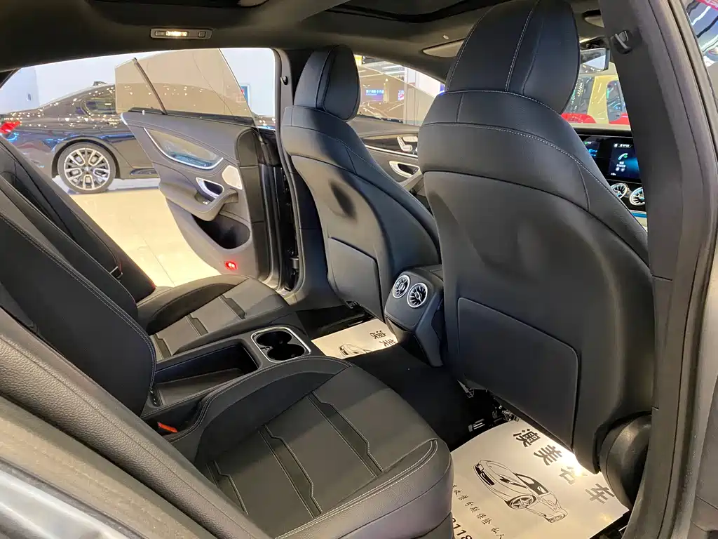 MERCEDES-BENZ AMG GT