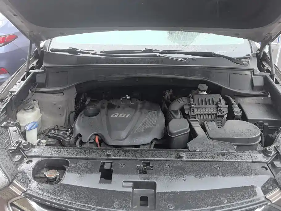Hyundai Santa Fe — миниатюра 10