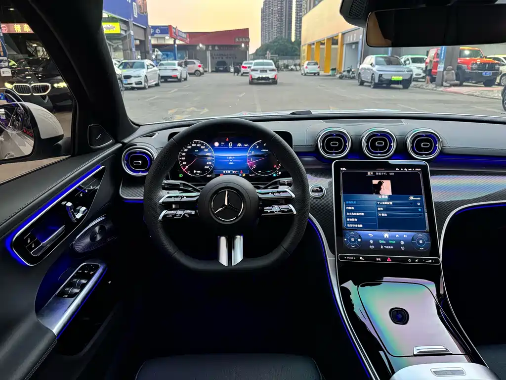 Mercedes-Benz C-Class — миниатюра 8