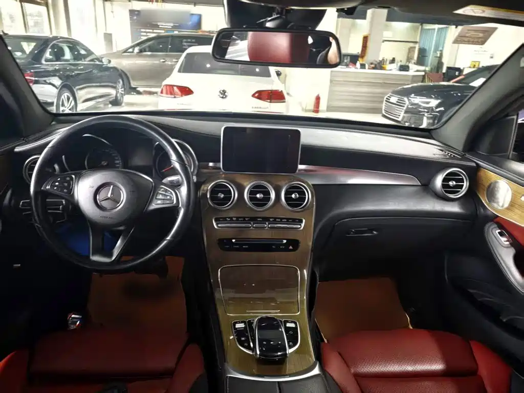 Mercedes-Benz GLC Coupe — миниатюра 10