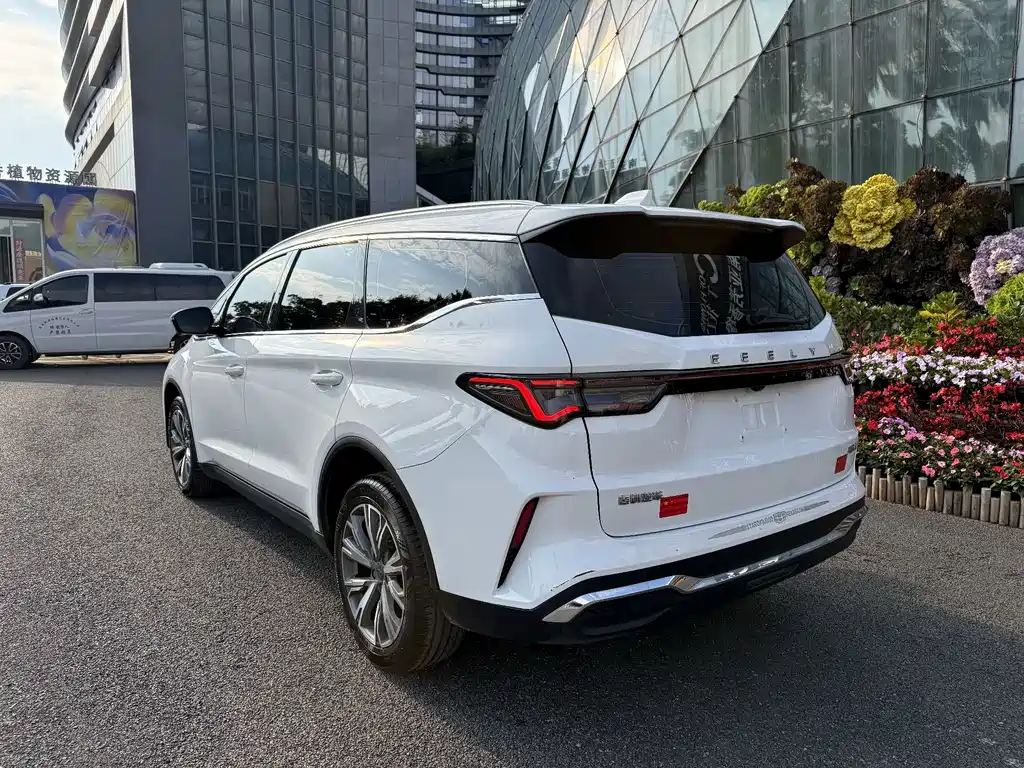 Geely Jia Ji — миниатюра 12
