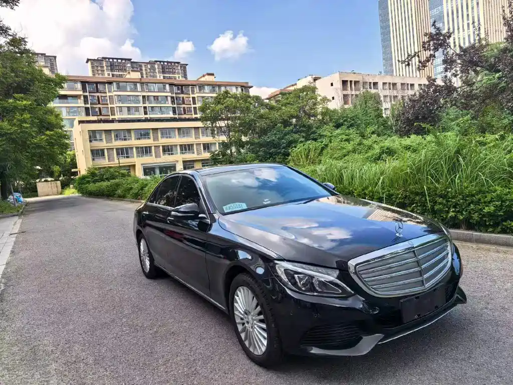 Mercedes-Benz C-Class — миниатюра 3