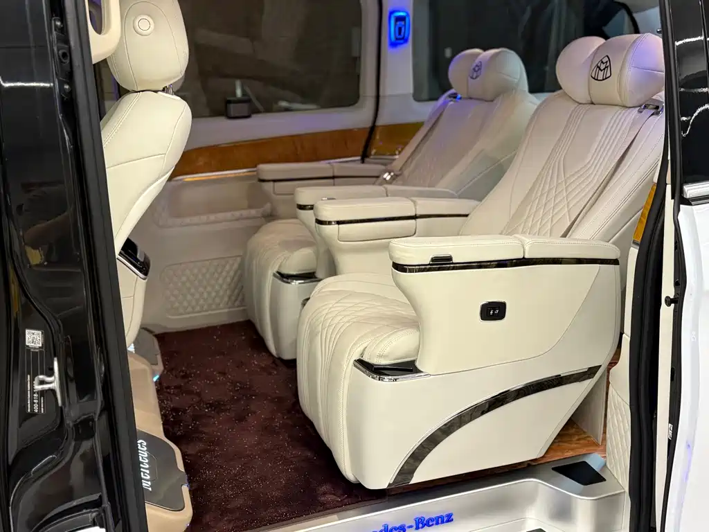 Mercedes-Benz V-Class — миниатюра 8