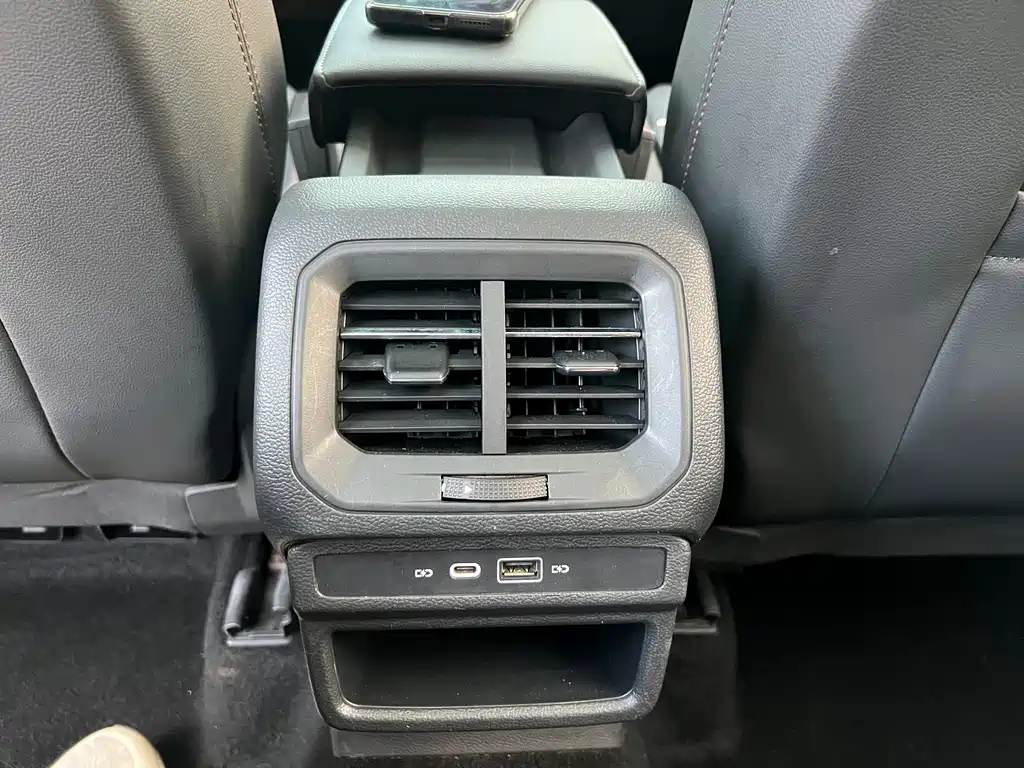 Volkswagen Tharu — миниатюра 14